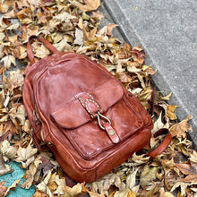 Load image into Gallery viewer, Campomaggi/Backpack(Black/Cognac)