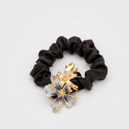 Cecilie Boccara/Black scrunchy with flower