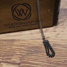Load image into Gallery viewer, WHITEVALENTINE/Black crystal necklace - OBEIOBEI