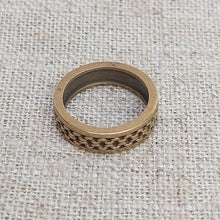 Load image into Gallery viewer, ORNER/Brass Totem Ring - OBEIOBEI
