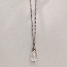 Load image into Gallery viewer, ORNER/Silver Crystal Necklace - OBEIOBEI