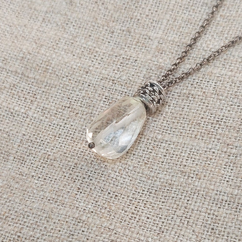 ORNER/Silver Crystal Necklace - OBEIOBEI