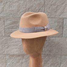 Load image into Gallery viewer, Borsalino/Tan fedora hat(Medium brim) - OBEIOBEI