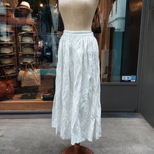 Load image into Gallery viewer, 義大利設計師品牌/White Maxi Skirt - OBEIOBEI