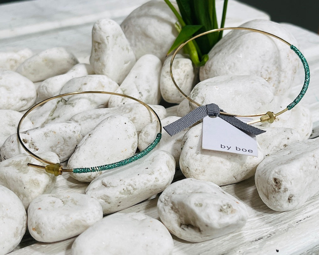 Thin wire on sale hoop earrings