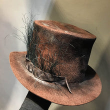 Load image into Gallery viewer, Move/Dark Brown Top Hat (thin feather) - OBEIOBEI