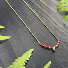 Load image into Gallery viewer, Medecine Douce/Gold-red beads necklace - OBEIOBEI