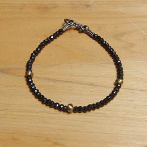 Cooperative de Creation/Black spinel bracelet - OBEIOBEI