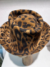 Load image into Gallery viewer, Reinhard Plank/Leopard Wool Hat