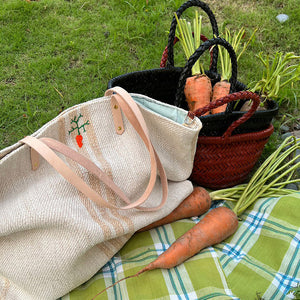 西班牙設計師/Carrot Embroidery Tote Bag - Small - OBEIOBEI