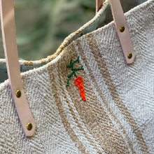 Load image into Gallery viewer, 西班牙設計師/Carrot Embroidery Tote Bag - Large - OBEIOBEI