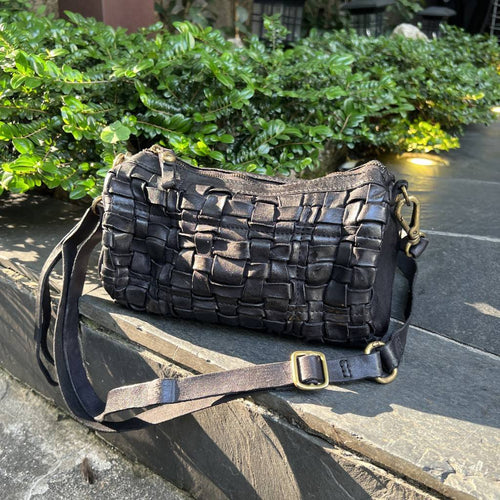 Campomaggi/Black Woven Shoulder Bag