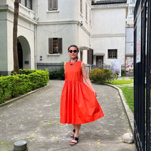 Load image into Gallery viewer, 西班牙服裝設計師/Dress in orange