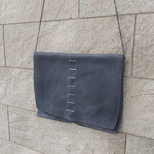Load image into Gallery viewer, Daniele Basta/Blue flat clutch bag with silver chain - OBEIOBEI