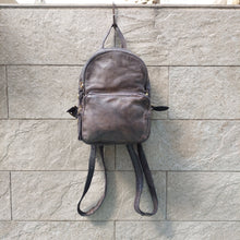 Load image into Gallery viewer, Campomaggi/Mini Backpack-without rivets(Wine/Grey)