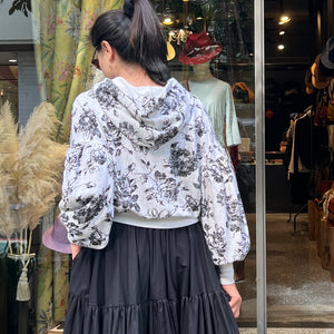 西班牙服裝設計師/純棉印花泡泡袖帽T