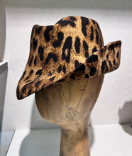 Load image into Gallery viewer, Reinhard Plank/Leopard Wool Hat