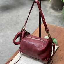 Load image into Gallery viewer, Campomaggi/Dark red shoulder bag