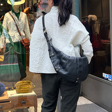 Load image into Gallery viewer, 日本Ampersand/Black Croissant Bag