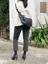 Load image into Gallery viewer, 日本Ampersand/Black Croissant Bag