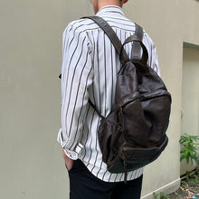 Load image into Gallery viewer, 義大利品牌/Large Leather Backpack (Black/Brown)