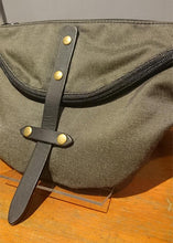 Load image into Gallery viewer, Jas M.B./Canvas Waist Bag(Brown/Grey)