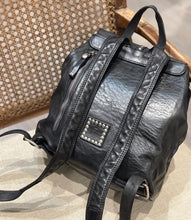 Load image into Gallery viewer, Campomaggi/Medium Black Backpack