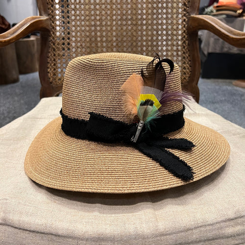 OBEIOBEI/Feather pin traw hat-Black ribbon