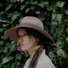 Load image into Gallery viewer, Doria/Lady&#39;s Felt Hat in camel(Size:59)