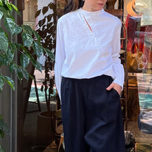 Load image into Gallery viewer, H+ by Hannoh Wessel/White cotton top(36)