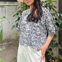 Load image into Gallery viewer, 義大利設計師品牌/Ink speck Cotton top(Olive/Navy)