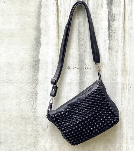 義大利品牌/Black shoulder bag