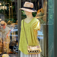Load image into Gallery viewer, 義大利設計師品牌/Lime green top 義大利提花棉布上衣(40/42)