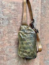Load image into Gallery viewer, Numero 10/Military green waist bag
