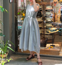 Load image into Gallery viewer, H+ by Hannoh Wessel/Light grey dress(36)