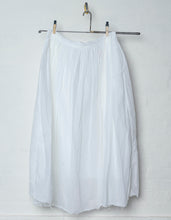 Load image into Gallery viewer, H+ by Hannoh Wessel/White skirt (Size: 34/36)