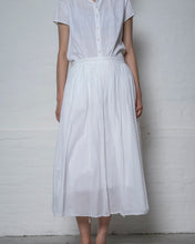 Load image into Gallery viewer, H+ by Hannoh Wessel/White skirt (Size: 34/36)