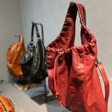 Load image into Gallery viewer, 義大利品牌/Red Leather Handbag