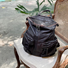 Load image into Gallery viewer, 義大利品牌/Dark Brown Backpack