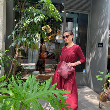 Load image into Gallery viewer, Campomaggi/Leather Handbag(Burgundy/Grey)