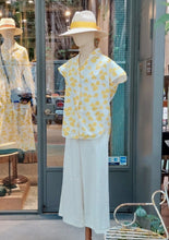 Load image into Gallery viewer, H+ by Hannoh Wessel/Yellow flower shirt(#38)