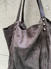 Load image into Gallery viewer, Delle Cose/Soft calf leather tote(Purple/Khaki)