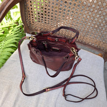 Load image into Gallery viewer, Campomaggi/Small Red Handbag