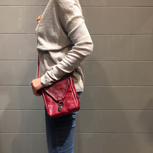 Munoz Vrandecic/Small Red Shoulder Bag - OBEIOBEI