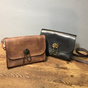 Munoz Vrandecic/Leather Pin Bag (Black/Brown) - OBEIOBEI