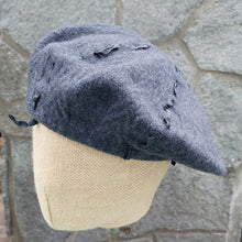 Load image into Gallery viewer, Move/Leather Embellished Beret (Dark grey/Beige) - OBEIOBEI