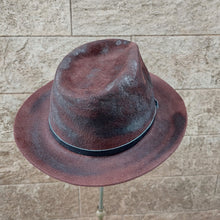 Load image into Gallery viewer, Move/Dark brown felt hat - OBEIOBEI