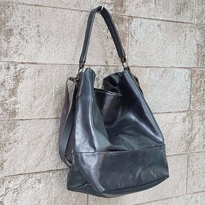 Delle Cose/Black Horse Leather Shoulder Bag - OBEIOBEI