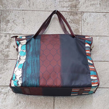 Load image into Gallery viewer, Ana Maison/Square Handbag (2 Color) - OBEIOBEI