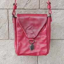 Load image into Gallery viewer, Munoz Vrandecic/Small Red Shoulder Bag - OBEIOBEI